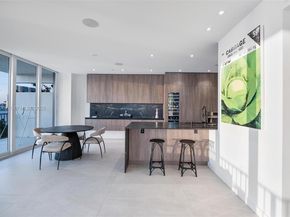 1000 Venetian Way 1004, Miami FL 33139