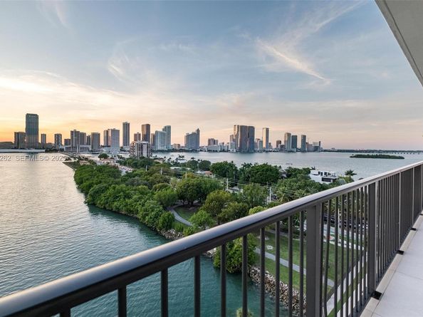 1000 Venetian Way 1004, Miami FL 33139