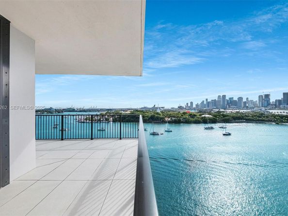 1000 Venetian Way 1004, Miami FL 33139