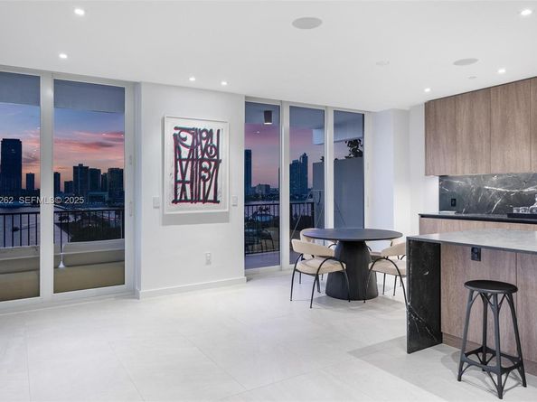 1000 Venetian Way 1004, Miami FL 33139