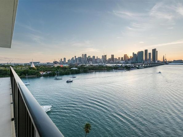 1000 Venetian Way 1004, Miami FL 33139