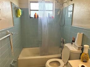821 SW 7th Ave, Hallandale Beach FL 33009