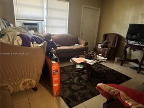 821 SW 7th Ave, Hallandale Beach FL 33009