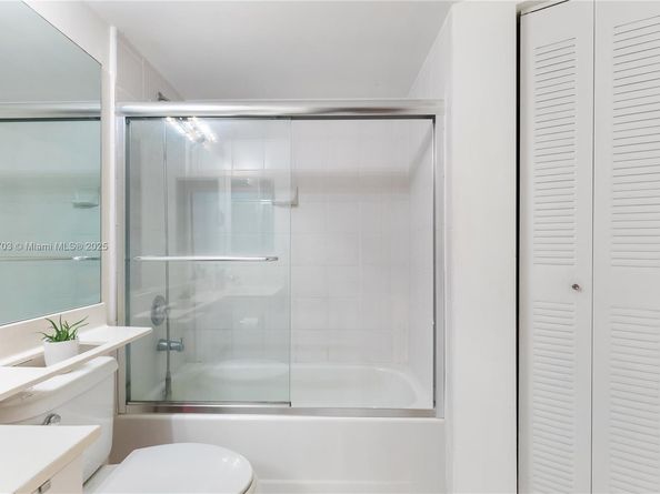 3300 NE 192nd St 1603, Aventura FL 33180