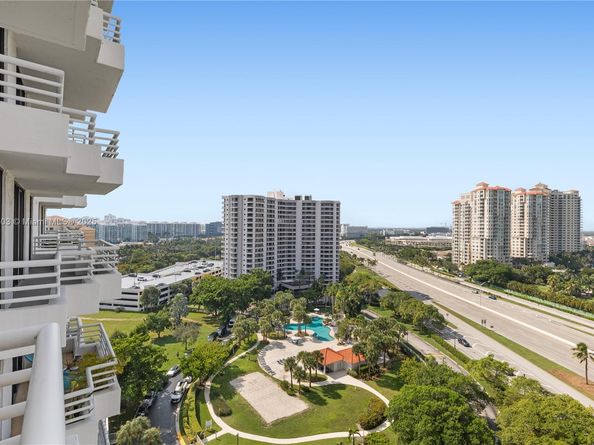 3300 NE 192nd St 1603, Aventura FL 33180