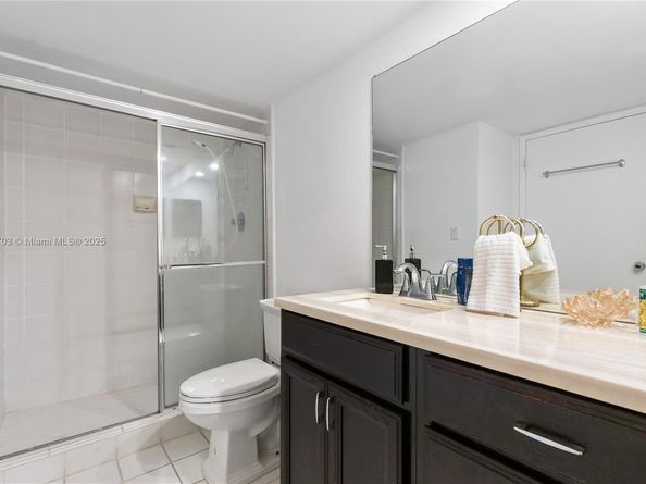 3300 NE 192nd St 1603, Aventura FL 33180