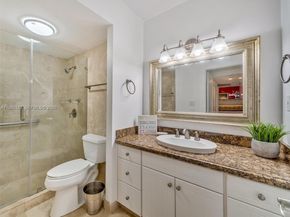 100 Lincoln Rd 308, Miami Beach FL 33139