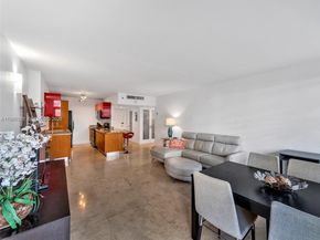 100 Lincoln Rd 308, Miami Beach FL 33139