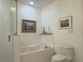 3001 NE 185th St 532, Aventura FL 33180