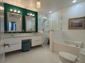 3001 NE 185th St 532, Aventura FL 33180