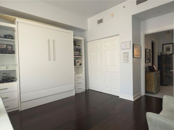 3001 NE 185th St 532, Aventura FL 33180