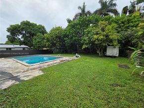 21 NE 161st, Miami FL 33162