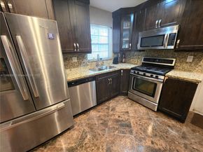 21 NE 161st, Miami FL 33162