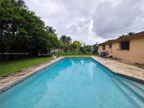21 NE 161st, Miami FL 33162