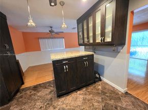 21 NE 161st, Miami FL 33162