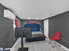 3500 SW 37th St, West Park FL 33023