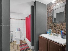 3500 SW 37th St, West Park FL 33023