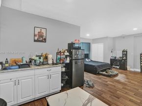 3500 SW 37th St, West Park FL 33023