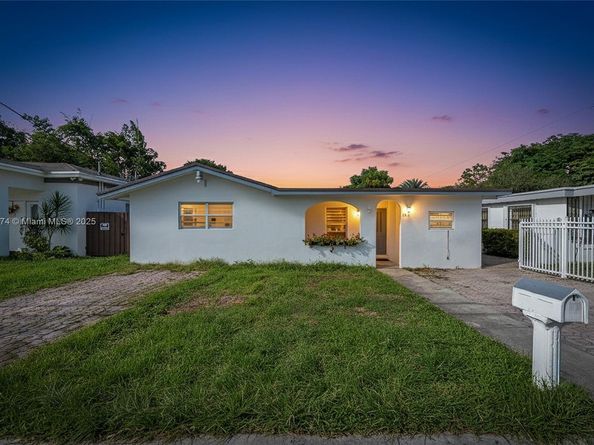 8811 SW 128th St, Miami FL 33176