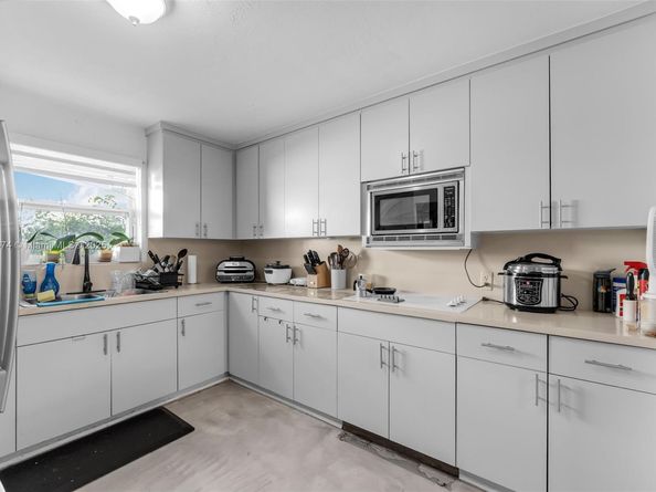 8811 SW 128th St, Miami FL 33176