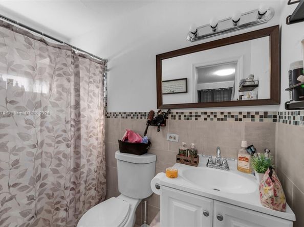 8811 SW 128th St, Miami FL 33176
