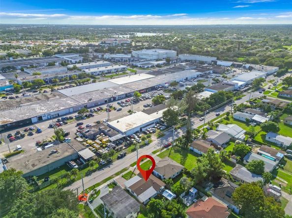 8811 SW 128th St, Miami FL 33176
