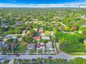 8811 SW 128th St, Miami FL 33176
