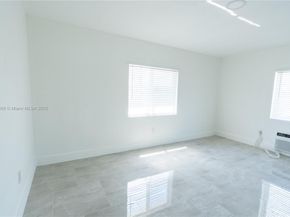 7115 Rue Granville, Miami Beach FL 33141