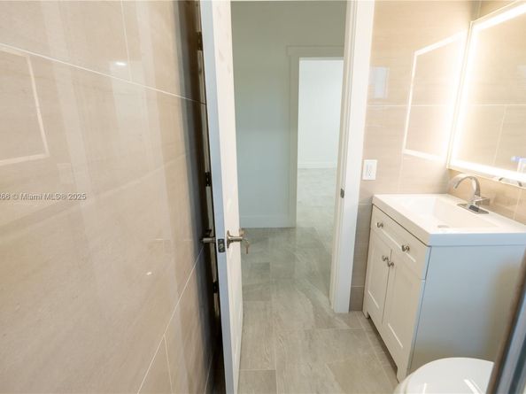 7115 Rue Granville, Miami Beach FL 33141