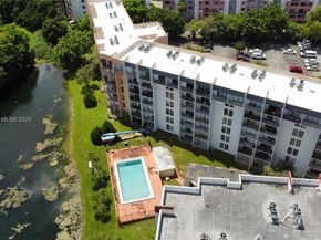 9688 Fontainebleau Blvd 504, Miami FL 33172