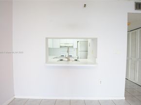 9688 Fontainebleau Blvd 504, Miami FL 33172