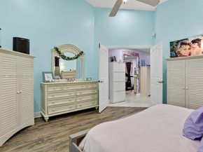 7891 NW 90th Ave, Tamarac FL 33321