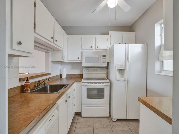 3506 NW 49th Ave 508, Lauderdale Lakes FL 33319