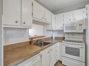 3506 NW 49th Ave 508, Lauderdale Lakes FL 33319