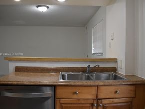 9150 NW 38th Dr 110, Coral Springs FL 33065