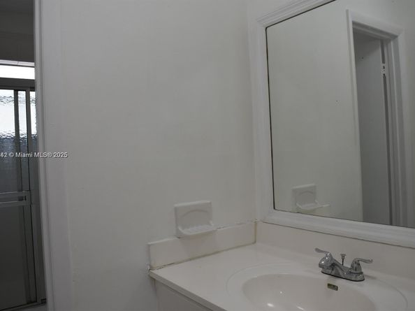 9150 NW 38th Dr 110, Coral Springs FL 33065