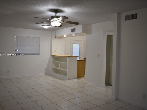 9150 NW 38th Dr 110, Coral Springs FL 33065