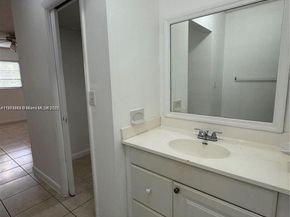 9150 NW 38th Dr 110, Coral Springs FL 33065