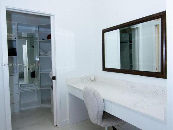19217 Fisher Island Dr 19217, Miami Beach FL 33109