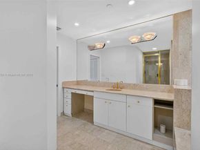 19217 Fisher Island Dr 19217, Miami Beach FL 33109