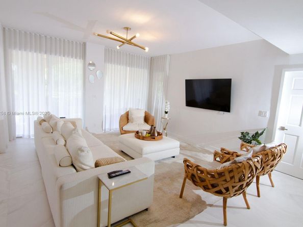 19217 Fisher Island Dr 19217, Miami Beach FL 33109