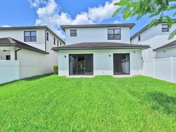 4924 Whispering Way, Dania Beach FL 33312