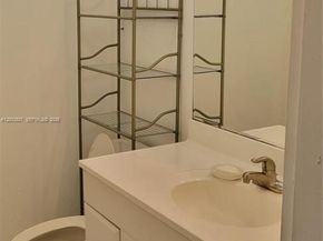 13499 Biscayne Blvd 511, North Miami FL 33181