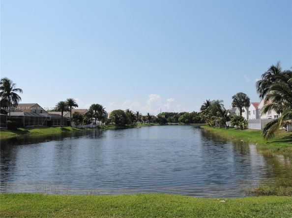 15220 SW 49th St, Miramar FL 33027