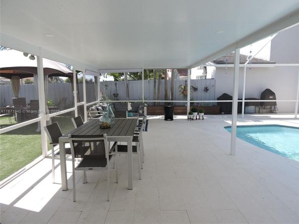 15220 SW 49th St, Miramar FL 33027