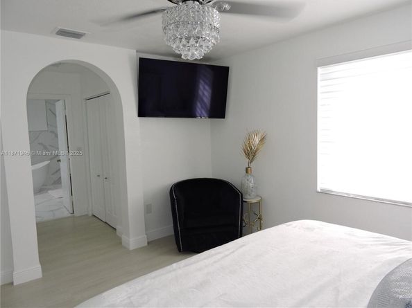 15220 SW 49th St, Miramar FL 33027