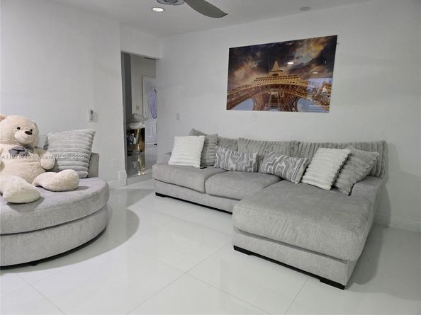 15220 SW 49th St, Miramar FL 33027