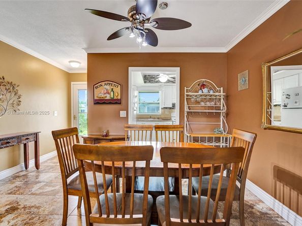 2921 W Crosley Dr W E, West Palm Beach FL 33415