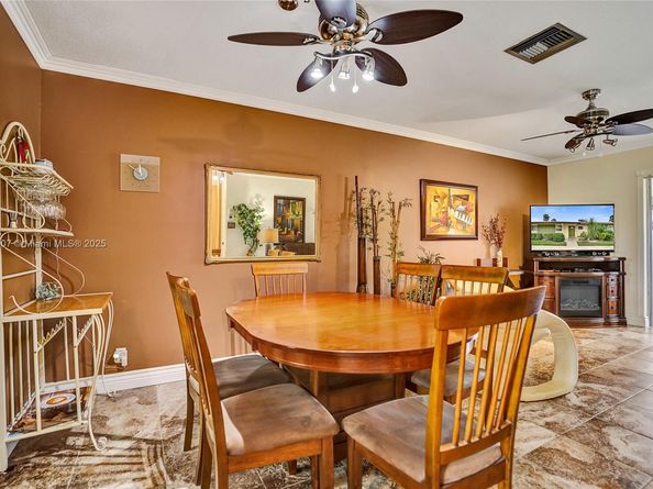 2921 W Crosley Dr W E, West Palm Beach FL 33415