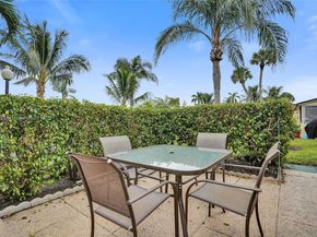 2921 W Crosley Dr W E, West Palm Beach FL 33415